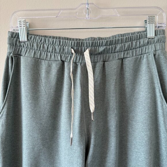 Vuori Performance Jogger in Stormy Heather, Size M - Picture 3 of 5